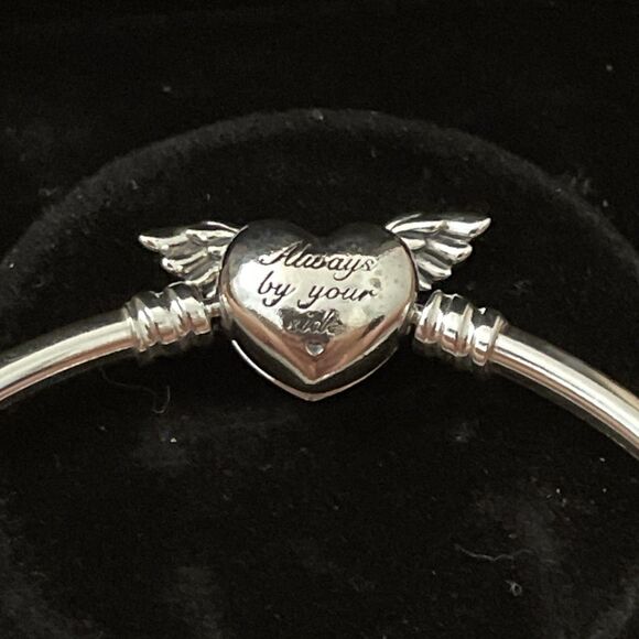 Pandora Moments Winged Heart Sterling Silver Bangle Bracelet Size Medium? - Picture 3 of 7